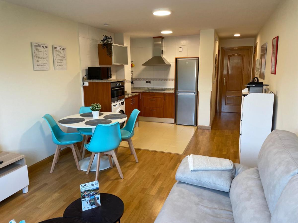 Apartment Vivienda Turistica Cigueenas Con Parking